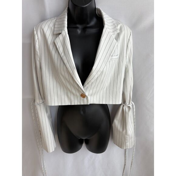 Forever 21 Off White Pinstripe Blazer Crop Size S Classy Professional Y2K Cute - Picture 1 of 10